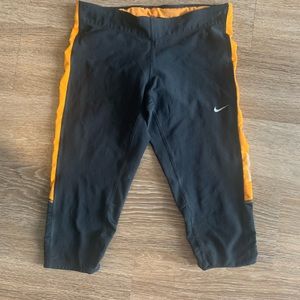 Nike dri-fit crop pants